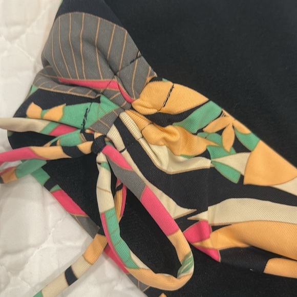 ROXY Pt Beach Classics Bikini - Picture 14 of 16